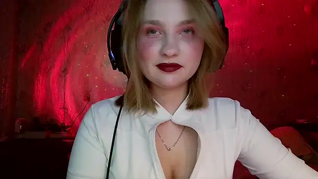 pr In cess  online show from March 18, 10:15 pm