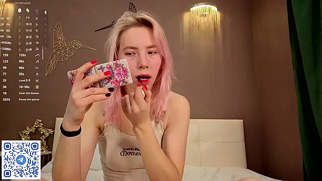 JuliannaWenger online show from February 13, 4:08 pm