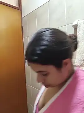 GabyMontenegro online show from April 3, 6:50 pm