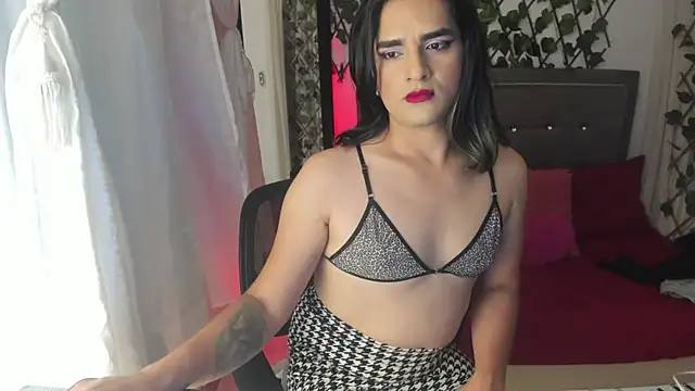 ivone golosa online show from October 25, 12:07 am