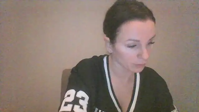 Justnani001 online show from February 20, 10:54 pm