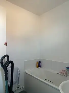 Goldiebaby online show from November 20, 1:45 pm