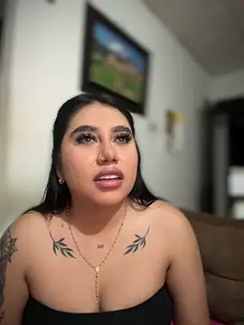 Sophie Dreamss online show from October 25, 11:00 pm