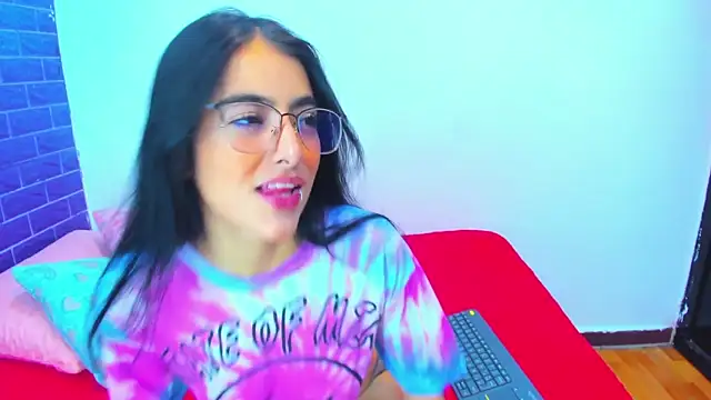 Cora 222 online show from November 22, 3:48 pm