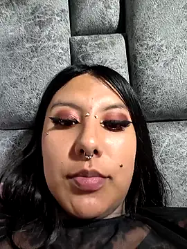 missashlyrosette online show from April 15, 3:29 am