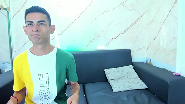 Golldens Dreamss online show from September 9, 3:39 am