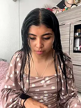 DianeSuns  online show from December 21, 6:56 pm