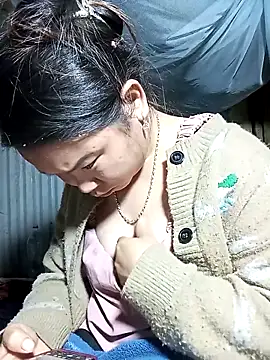 may-squirl online show from November 6, 3:07 pm