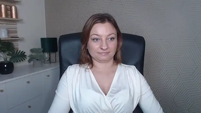 angelaSamt online show from November 15, 8:04 am