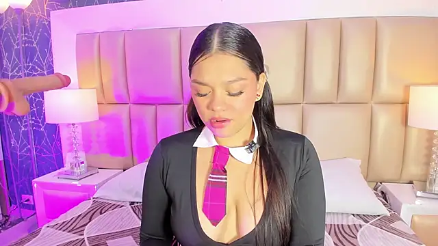 HatsaJones online show from March 5, 4:19 am