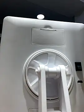 TiffanyyLam online show from October 10, 11:37 am