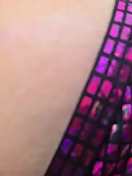 sexy7883 online show from June 1, 1:46 pm