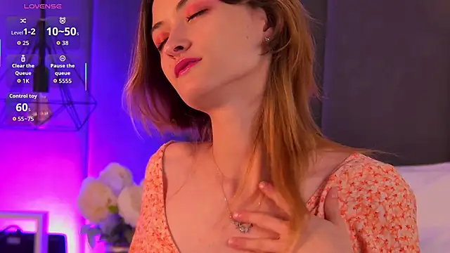 LillySvon online show from November 23, 4:30 pm