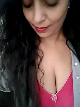 Snapshot of Deepa_Sharma143 chatting on September 29, 6:29 am Deepa Sharma143 online show from September 29, 6:29 am