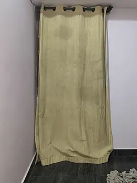 Family02 online show from February 11, 5:58 pm