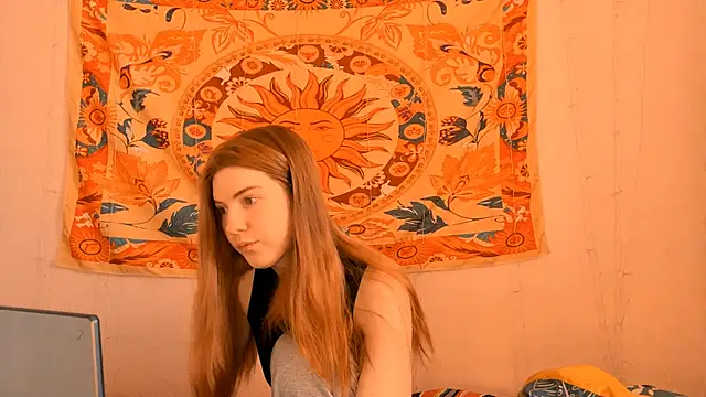 AliceCUNTach online show from April 1, 5:08 am