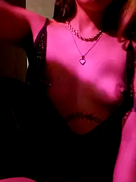 malvinaAAA online show from December 2, 2:35 am