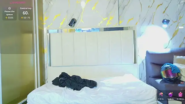 Olivia11  online show from March 17, 12:42 pm