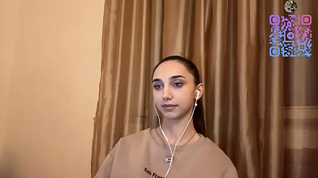 LinaMour online show from October 17, 10:35 pm