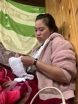 tuyetnhi-00 online show from February 1, 12:31 am