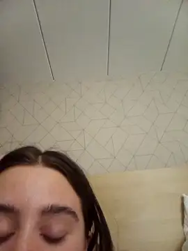 freakylittlebitch69 online show from October 11, 9:28 pm