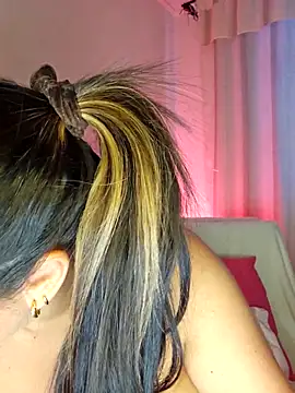 Nicoleefaith  online show from March 14, 5:47 pm