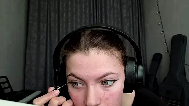 CutieAnny online show from March 10, 6:17 am