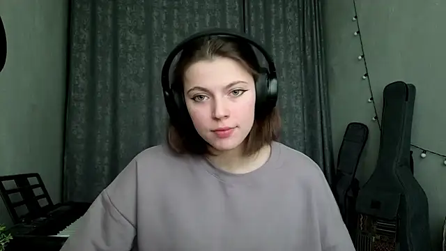 CutieAnny online show from February 17, 6:24 am