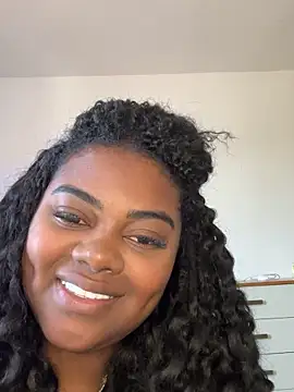 LunaSthena online show from November 21, 2:08 pm