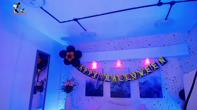 ArianaSantana online show from November 2, 12:52 pm