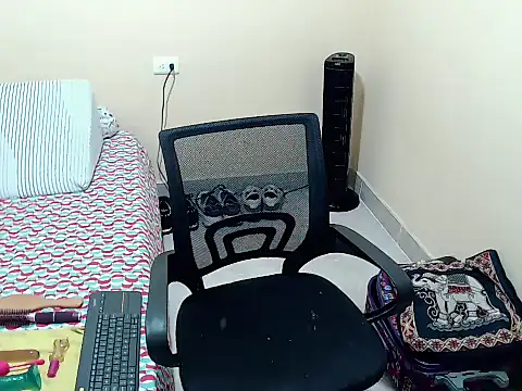 missblu online show from October 28, 5:46 am