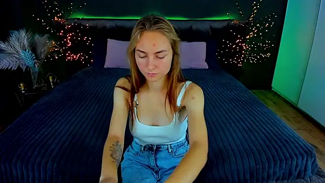 Snapshot of MilaAddams chatting on September 26, 6:00 am MilaAddams online show from September 26, 6:00 am