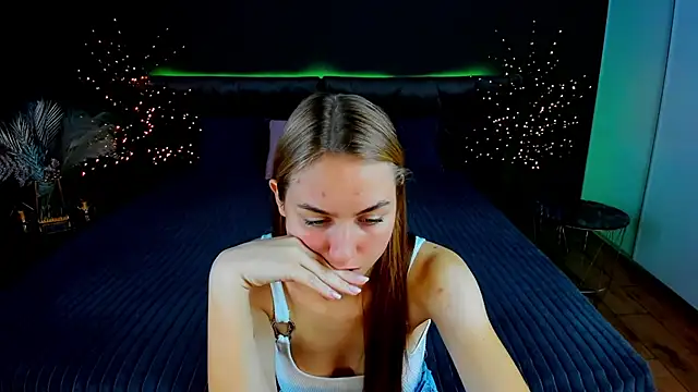 Snapshot of MilaAddams chatting on September 28, 6:20 am MilaAddams online show from September 28, 6:20 am