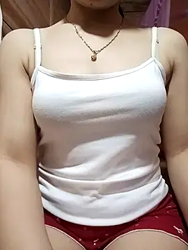 LucyyLy online show from March 2, 5:08 am