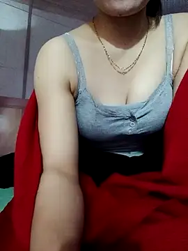 Snapshot of LucyyLy chatting on October 23, 12:38 am LucyyLy online show from October 23, 12:38 am