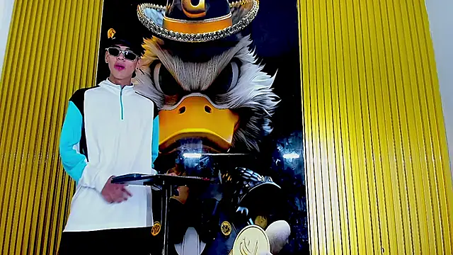 Dante Brown1  online show from October 10, 8:58 pm