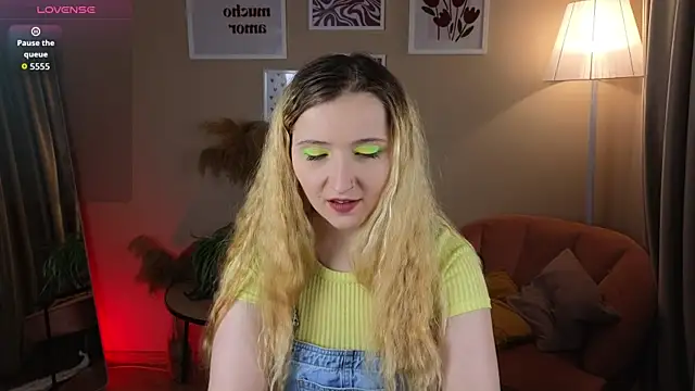 Milana Key online show from October 7, 9:19 pm