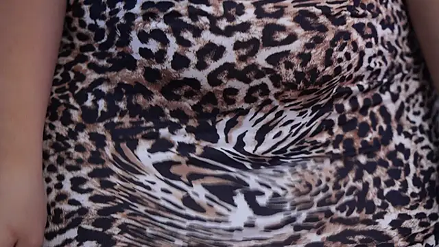 Tayler Kim online show from October 6, 7:18 pm