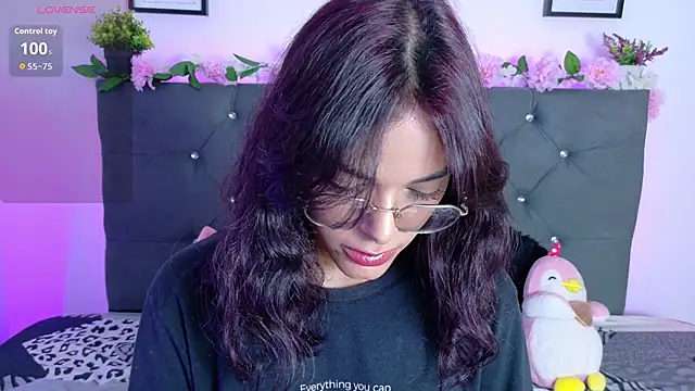 Im Lyan online show from November 2, 2:15 am