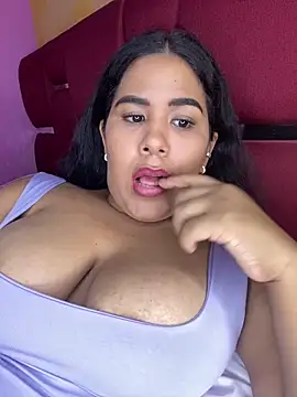 Roxxybigboobs online show from September 17, 7:34 pm