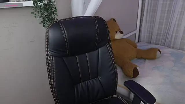 Mystic blue online show from November 19, 12:49 pm