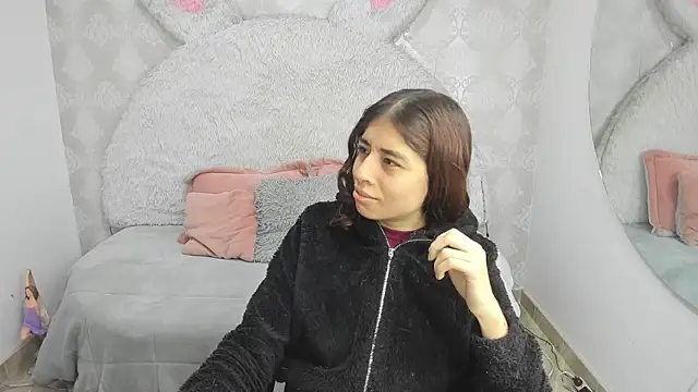 Gaby louse online show from April 18, 7:07 pm