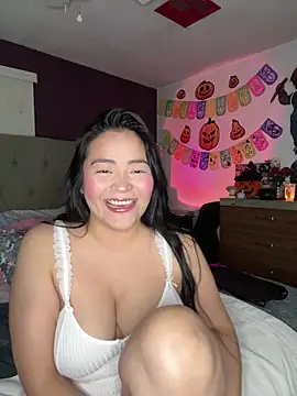 Snapshot of MyHoneyFrida chatting on October 20, 3:42 am MyHoneyFrida online show from October 20, 3:42 am