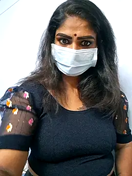 Snapshot of sherlin24 chatting on September 17, 5:33 pm sherlin24 online show from September 17, 5:33 pm