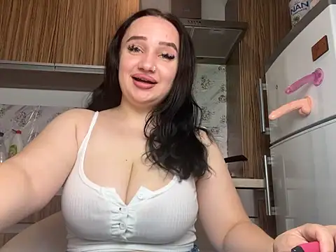 curvybombb online show from October 12, 7:55 am