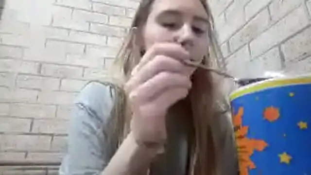 Nymera flare online show from September 22, 10:24 am