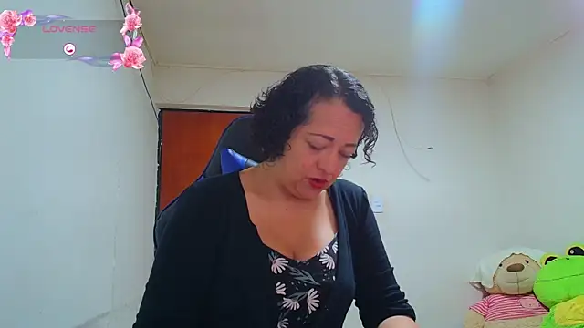 Miss Oriana online show from November 14, 4:51 pm