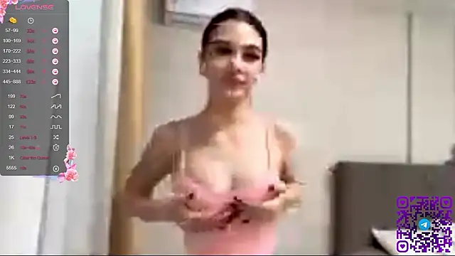 AuraJefcoat online show from February 25, 4:05 pm