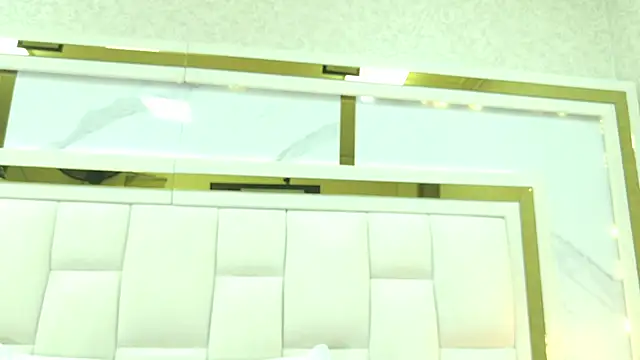 violet sm online show from November 6, 3:23 am