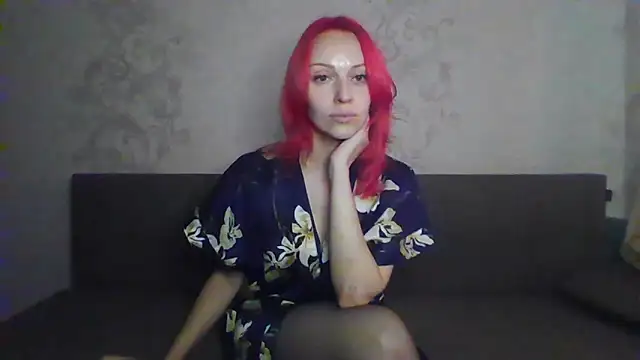 Snapshot of MashaSwan9977 chatting on October 23, 1:39 pm MashaSwan9977 online show from October 23, 1:39 pm
